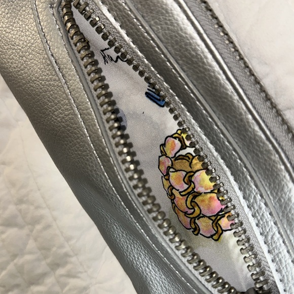 HOLLYWOOD INTUITION BY JAYE HERSH BLACK MOTO PURSE - Picture 2 of 5